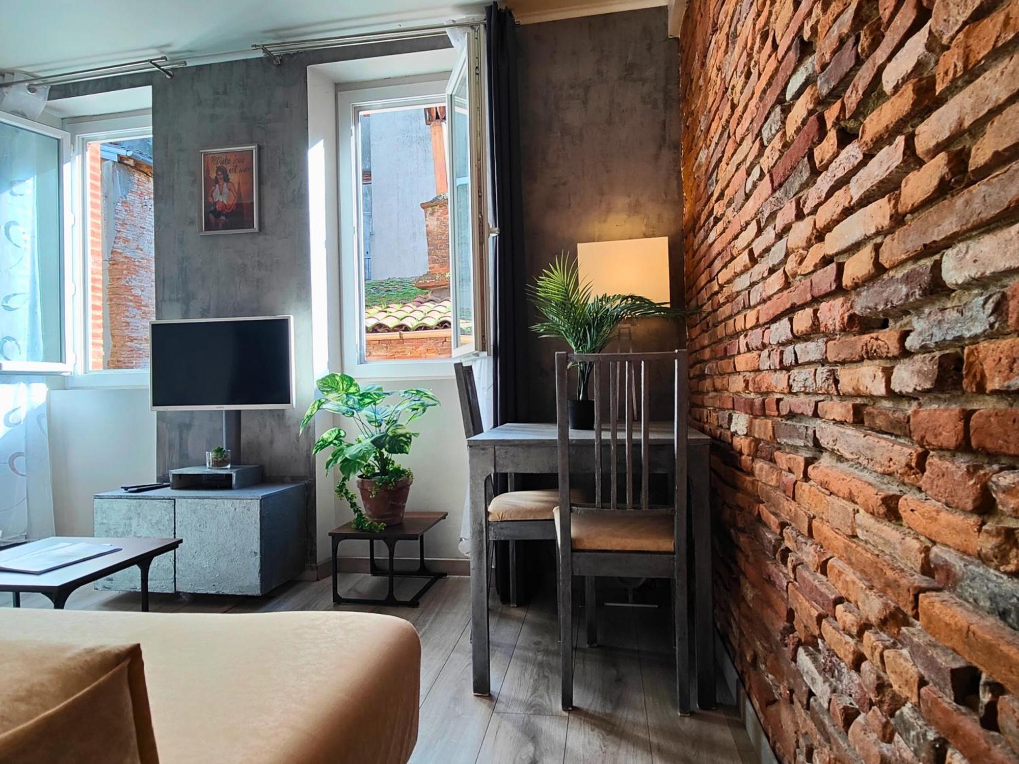 Cocoon'Inn Daurade Toulouse Exterior photo